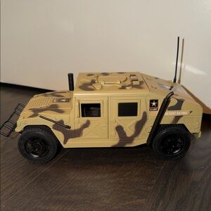 U.S. Army Camouflage Toy Vehicle - Tan and Black